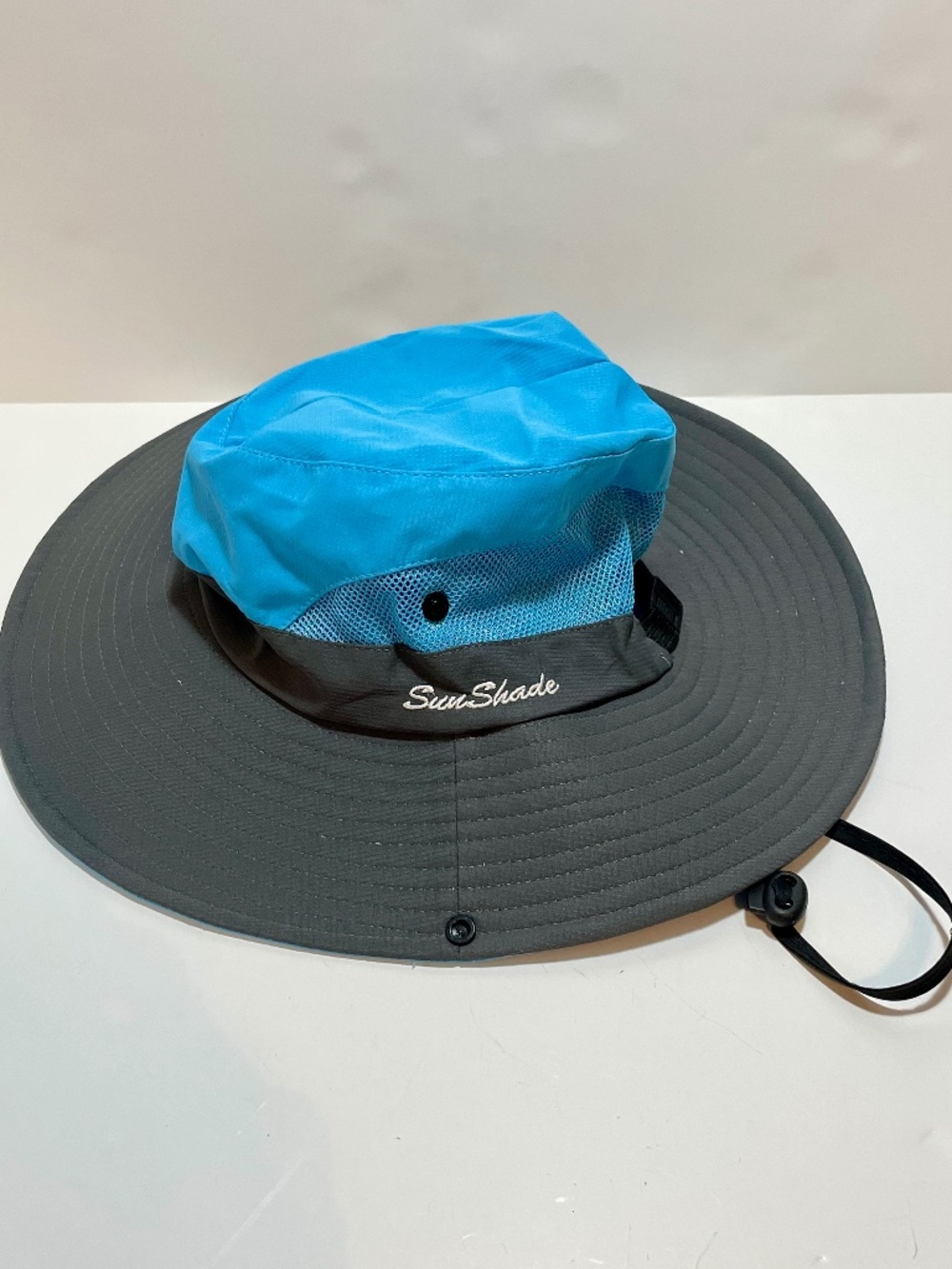 Wide Brim Sun Convertible Hat Blue Gray New Without Tags